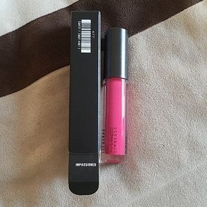 MAC Lipglass Impassioned